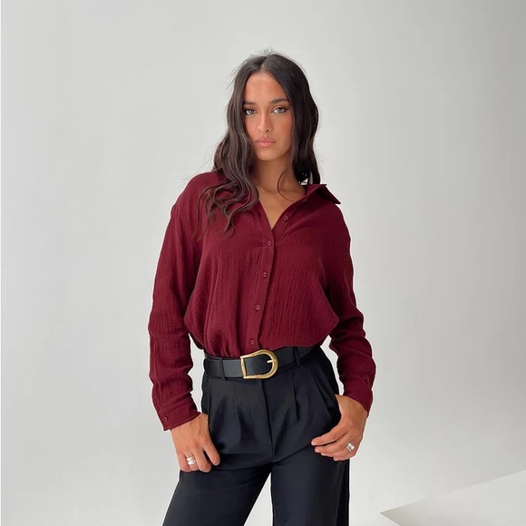 Princess Polly Tops - Princess Polly Mahalia Burgundy Button-Up Shirt size 6 ❤️